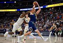 Nuggets “Bombard” Jazz at Home, Jokic’s “Dance Steps” Remain, Is the Road to Defending the Title Restarting?