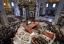 Mourners Queue for Miles as Pope Francis Lies in State—Funeral to Draw World Leaders