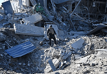 Putin Declares “Easter Truce,” but Ukraine Reports Ongoing Russian Attacks