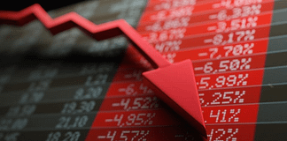 US Stock Market Crashes on April 22, 2025: Trump’s Pressure on Fed Sparks Panic, Gold Hits Record High