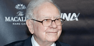 Warren Buffett, 94, Steps Down as Berkshire Hathaway CEO After 60 Years